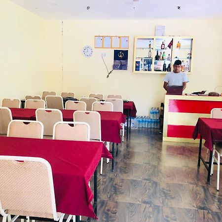 Silent Park Hotel Sauraha Exterior foto