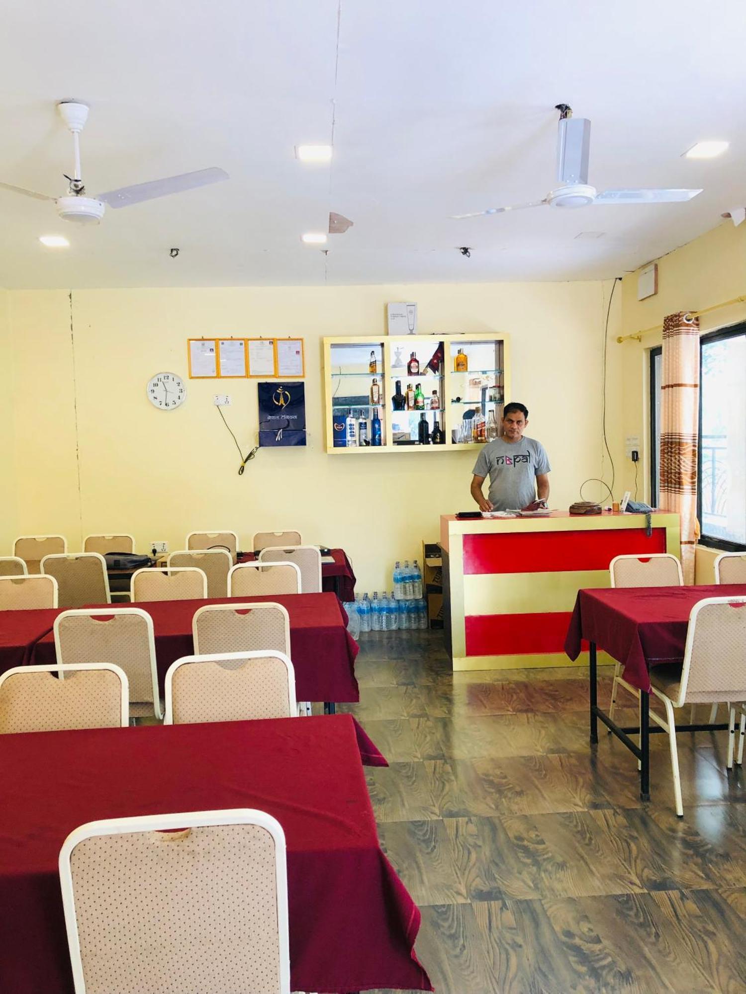 Silent Park Hotel Sauraha Exterior foto