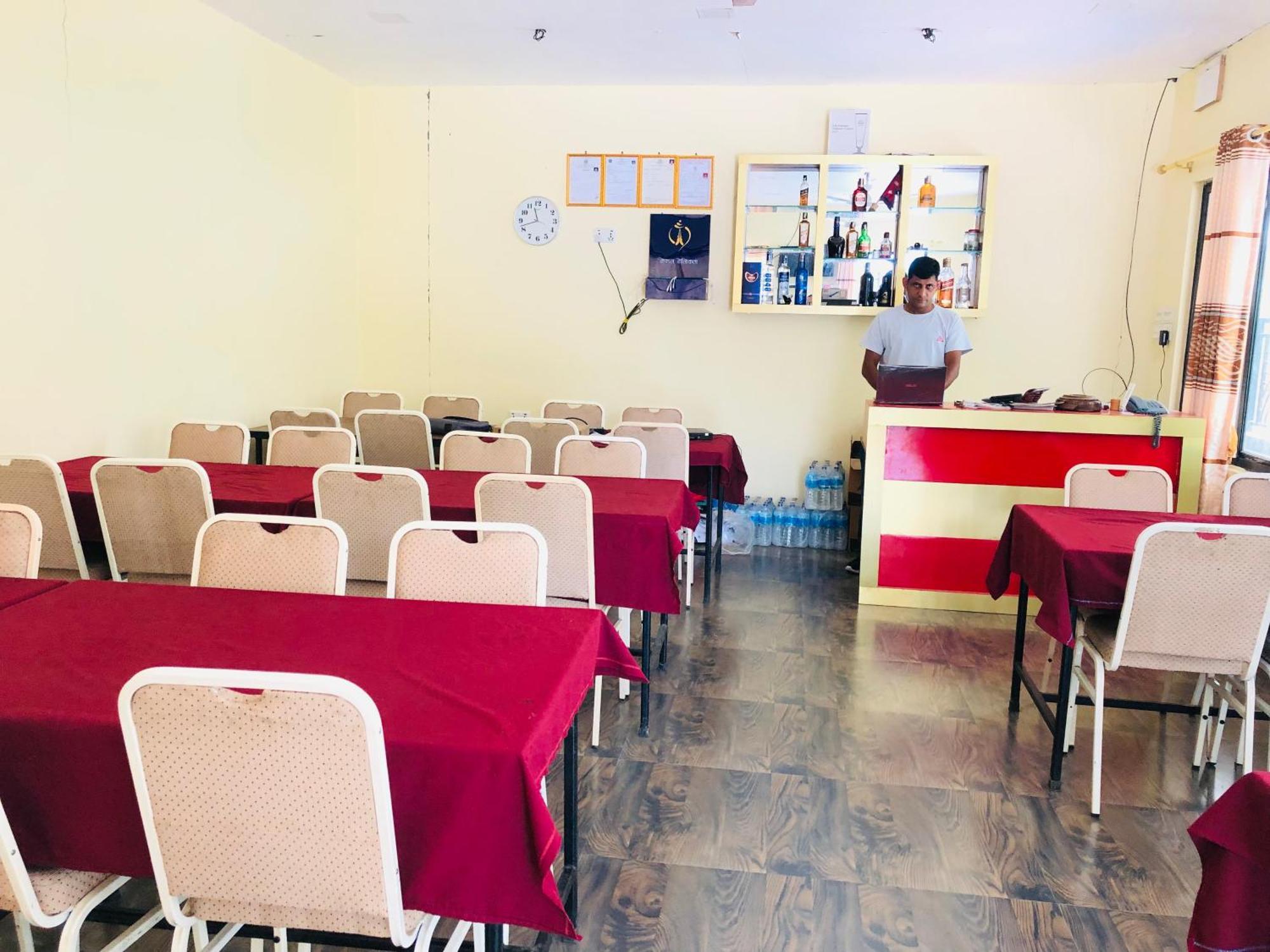 Silent Park Hotel Sauraha Exterior foto